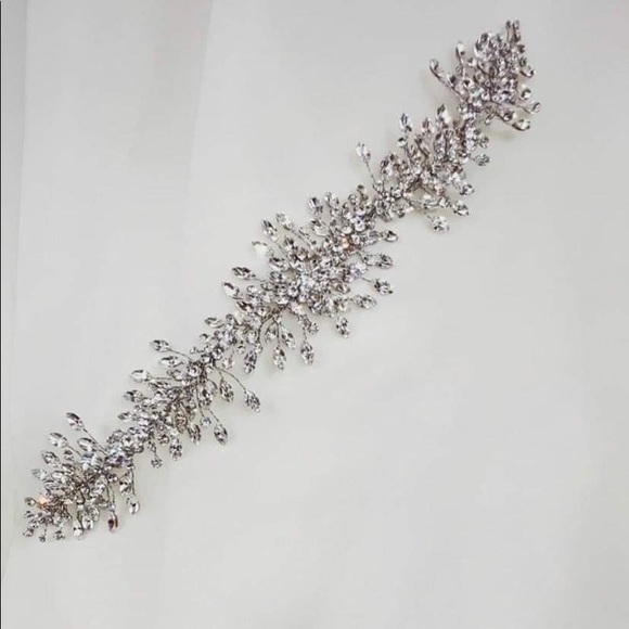 Bridal Style Boutique Accessories - Headband hair accessories for women
